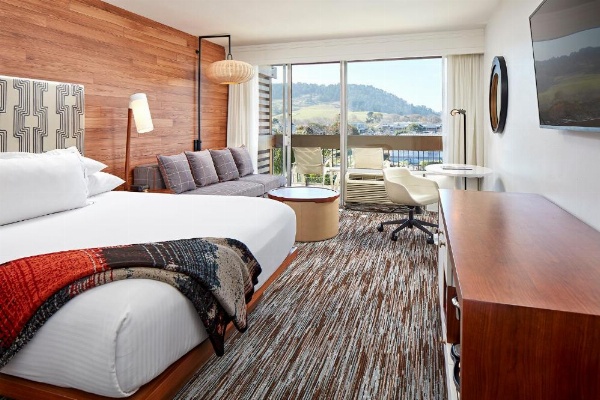 Carmel Mission Inn image 10